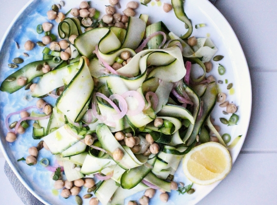 zucchini chickpea salad