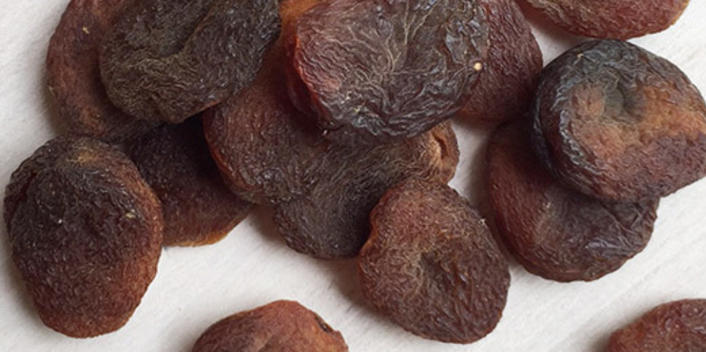 Sulphur free dried apricots